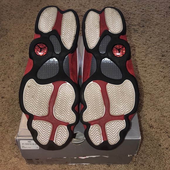 Air Jordan 13 - Picture 2 of 5